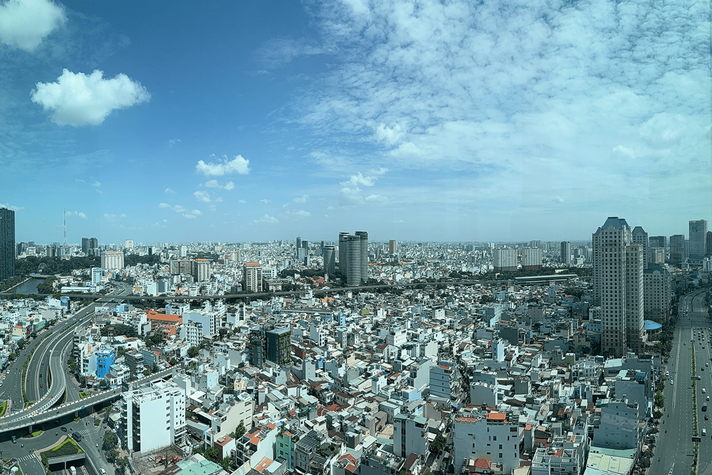 Toàn cảnh thành phố – dịch vụ thiết kế văn phòng của Bồ Công Anh