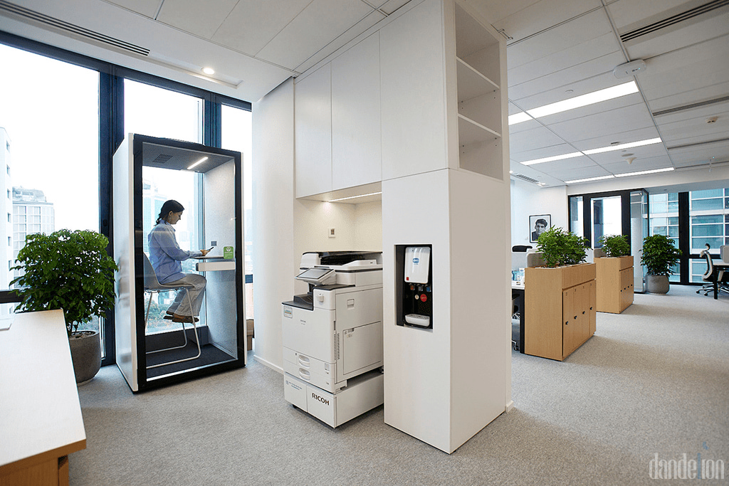 Galderma Deutches Haus Office - Beautiful and functional office workspace